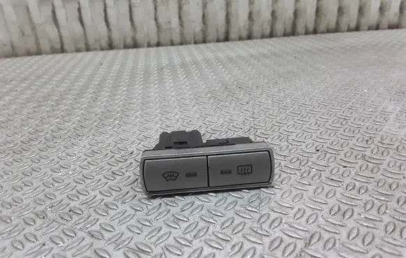 Ford Mondeo MK IV Windscreen/window heater switch 6M2T18K574AC