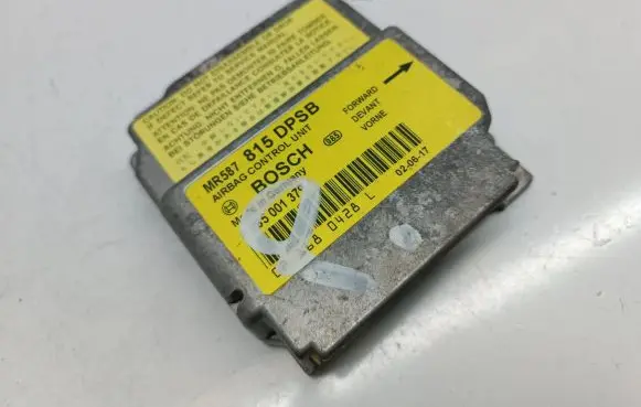 Mitsubishi Space Star Airbag control unit/module MR587815 0285001379