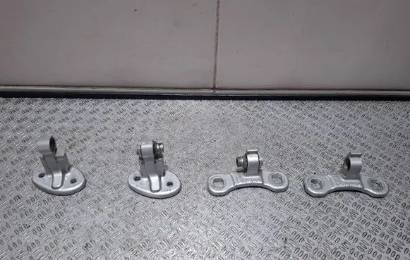 Volvo V50 Rear door hinge set 
