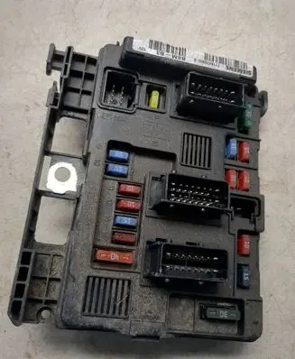 Peugeot Partner Fuse module T118470003G 9642498880