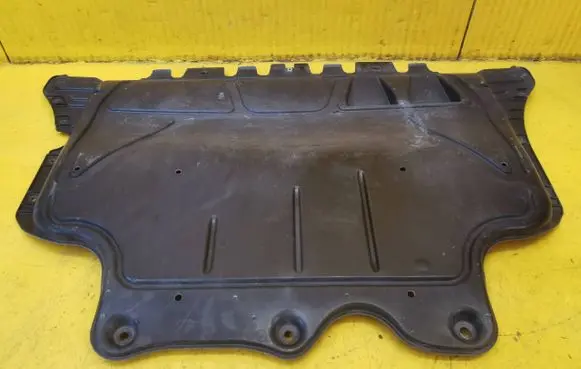 Volkswagen T-Roc Engine splash shield/under tray 3Q0825235A 3Q0825236C 3G0825238