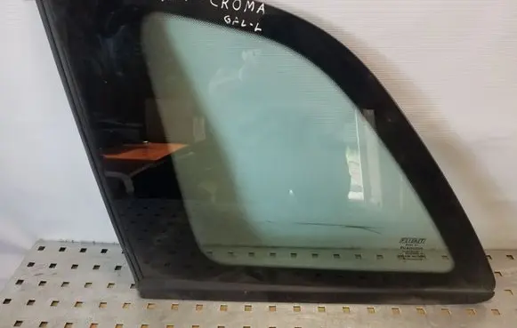 Fiat Croma Rear side window