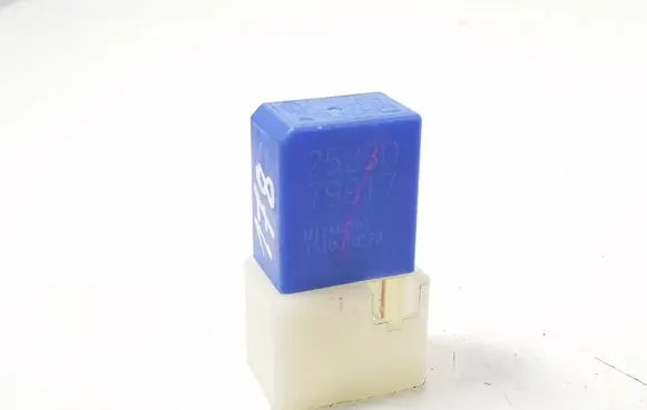 Infiniti Q70 Y51 Other relay 2523079917