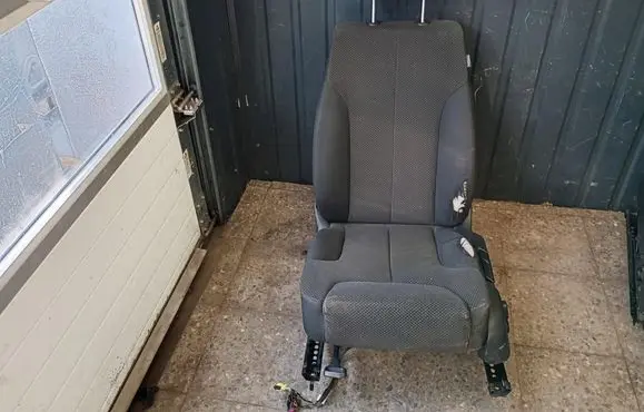 Volkswagen PASSAT B6 Front driver seat 
