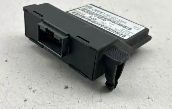 Volkswagen Golf V Gateway control module 1K0907530N 1K0907951 5WK50012B