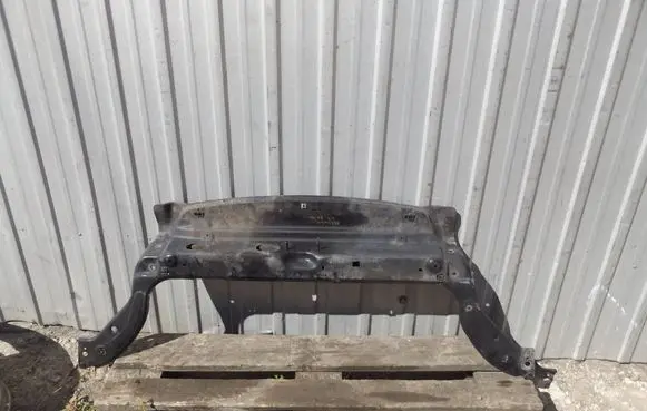 Citroen Berlingo Engine bonnet/hood lock trim molding 