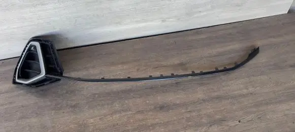 Audi Q3 F3 Front bumper lower grill 83A807682D