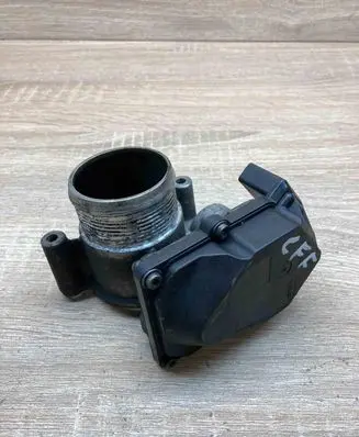 Volkswagen PASSAT CC Throttle valve 03L128063R A2C31762900