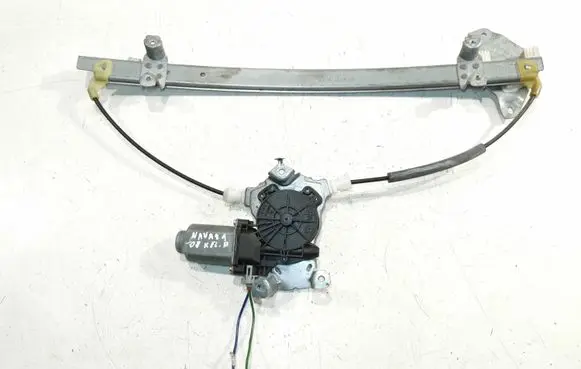 Nissan Navara D40 Front door window regulator with motor