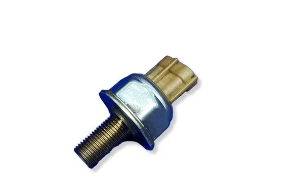 Nissan X-Trail T32 Fuel pressure sensor 45PP21 12124851007