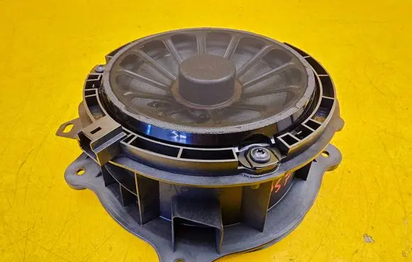 Citroen DS7 Crossback Front door speaker 9815741880