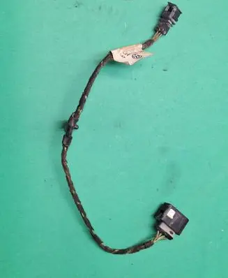 Volkswagen Caddy Tailgate/trunk wiring harness 2K0972175B