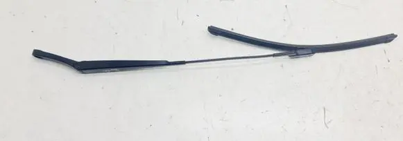 Volkswagen PASSAT B6 Windshield/front glass wiper blade 3C1955410B