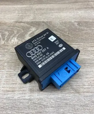 Audi A4 S4 B7 8E 8H Light module LCM 8H0907357A