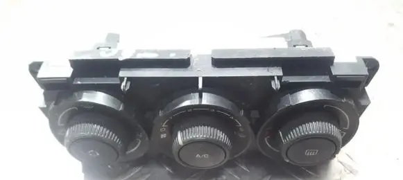 Peugeot 308 Climate control unit 69947013