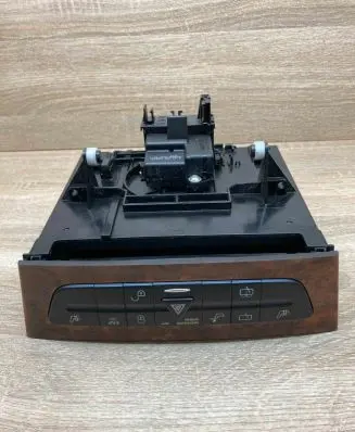 Mercedes-Benz E W211 Hazard light switch A2116800552 7568944