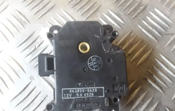 Lexus RX 330 - 350 - 400H Air flap motor/actuator 0638000620