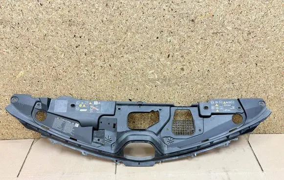 Renault Clio V Radiator trim 620320844R 109544