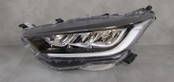Toyota Yaris XP210 Headlight/headlamp yarisIV