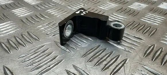 Skoda Octavia Mk3 (5E) Front door upper hinge 8K0831401E