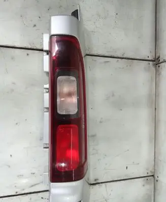 Renault Trafic III (X82) Rear/tail lights