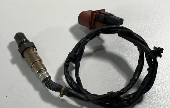 Volkswagen Touareg I Lambda probe sensor 07Z906262A 0281004005 0281004006