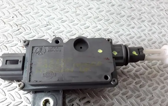 Nissan Primera Central locking motor 84680AV600
