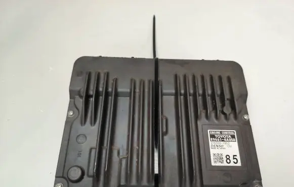 Toyota RAV 4 (XA40) Engine control unit/module 896614A850 2763001852