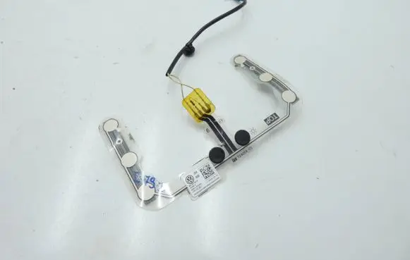 Volkswagen PASSAT B7 Seat pressure sensor 3AA963553A 110044000310