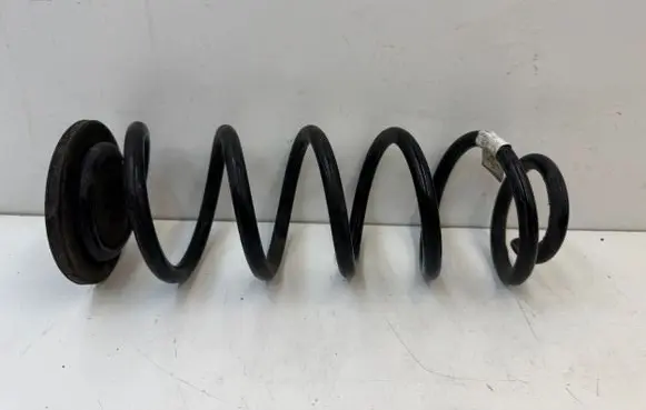 Audi TT TTS RS Mk3 8S Rear coil spring 8S0511115