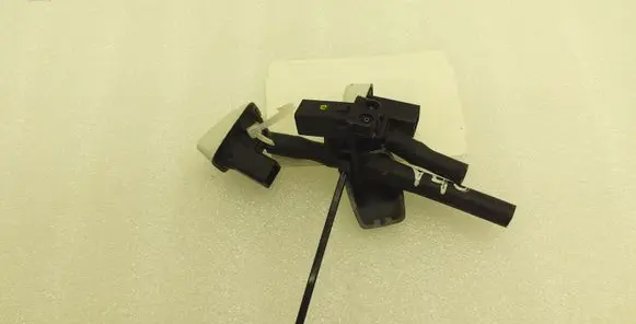 Windshield washer spray nozzle