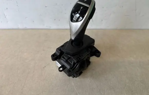 BMW 4 F32 F33 Gear shifter/selector 7950386