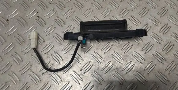 Toyota Avensis Verso Tailgate opening switch 