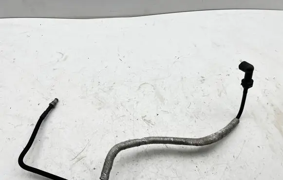 Ford Mustang V Fuel line/pipe/hose