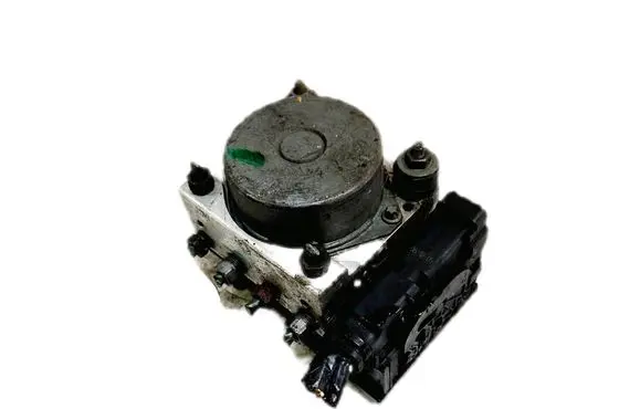Nissan Note (E11) ABS Pump 476609U100