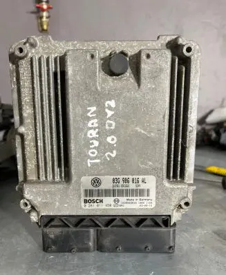 Volkswagen Touran I Engine control unit/module 03G906016AL 1039S03032 0281011450