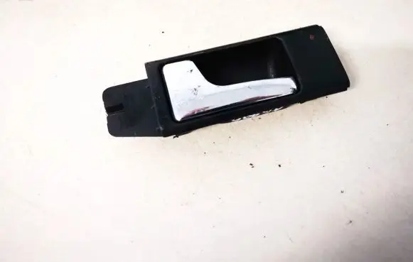 Audi A6 S6 C4 4A Front door interior handle 4a0837019