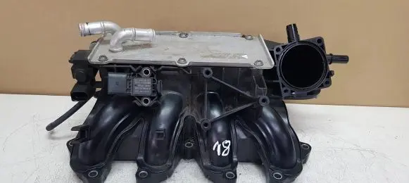 Volkswagen Golf VI Intake manifold 03F129711F
