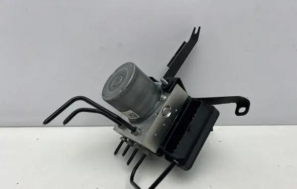 Mercedes-Benz CLA C118 X118 ABS Pump A1779007805