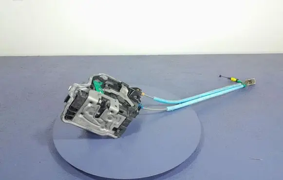 BMW X5 E53 Rear door lock 9464881