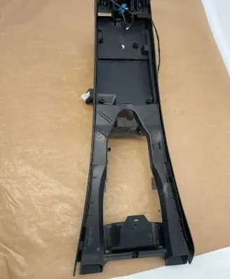 Mercedes-Benz C W204 Center console A2046800750