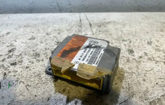 Mercedes-Benz E W211 Airbag control unit/module A2118203385 500304170264 D6V3D17A87D