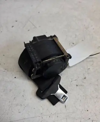 BMW 7 E65 E66 Rear seatbelt 16398