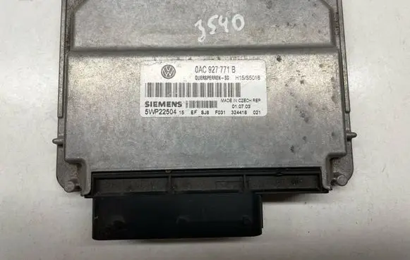 Volkswagen Touareg I Gearbox control unit/module 0AC927771B