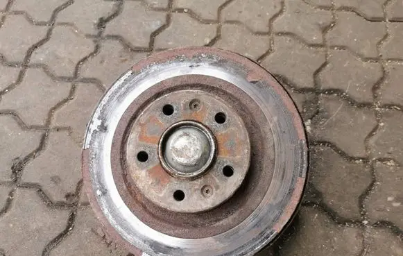 Peugeot 508 Rear wheel hub spindle/knuckle 