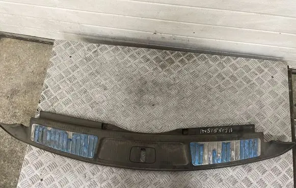 Opel Insignia A Trunk/boot sill cover protection 13222434