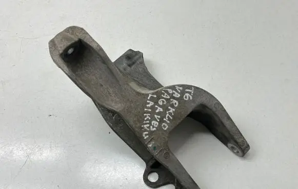 Volkswagen Transporter - Caravelle T6 Engine mounting bracket 7E0199343B