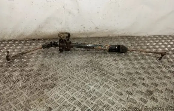Toyota Yaris Steering rack 37154086