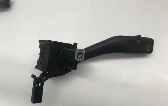 Skoda Octavia Mk2 (1Z) Wiper control stalk 1K0953519