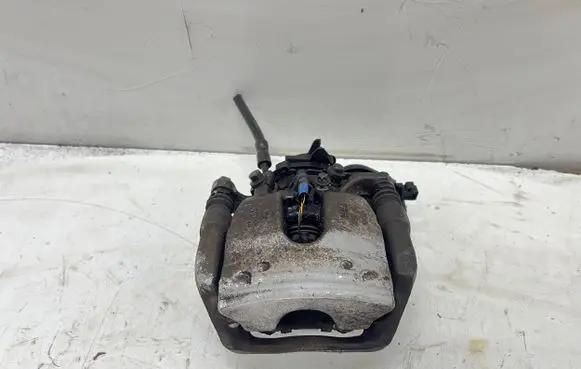 Mercedes-Benz E W238 Rear brake caliper 354337A